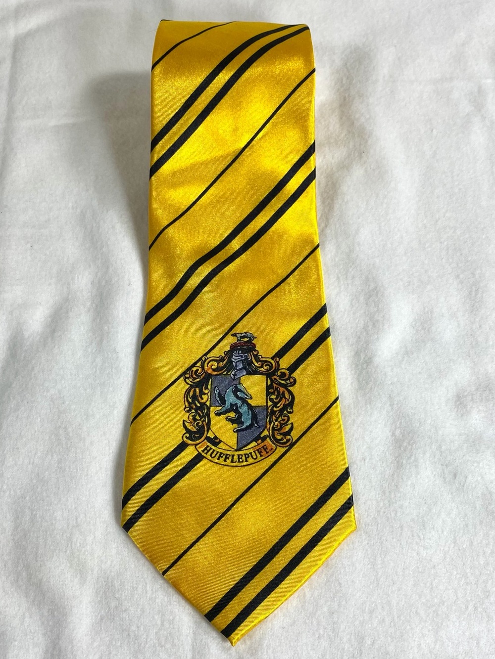Harry Potter Necktie Wizarding World Hufflepuff Universal Studios Memorabilia